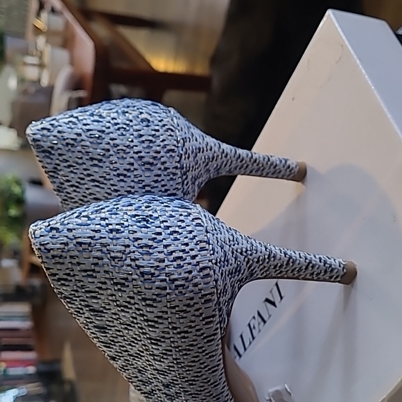 Alfani Powder Blue Raffia High Heels Size 10 - Picture 4 of 8